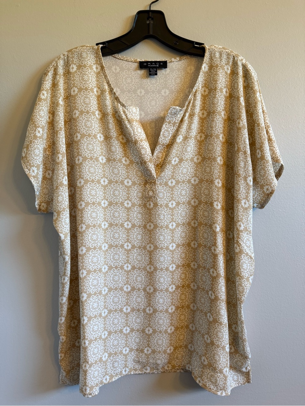 Grace Elements perfect fit, cream/white, like new, XL